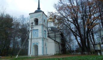 Знаменский храм в деревне Матвейково