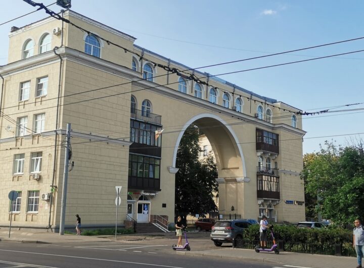 Красивый дом
